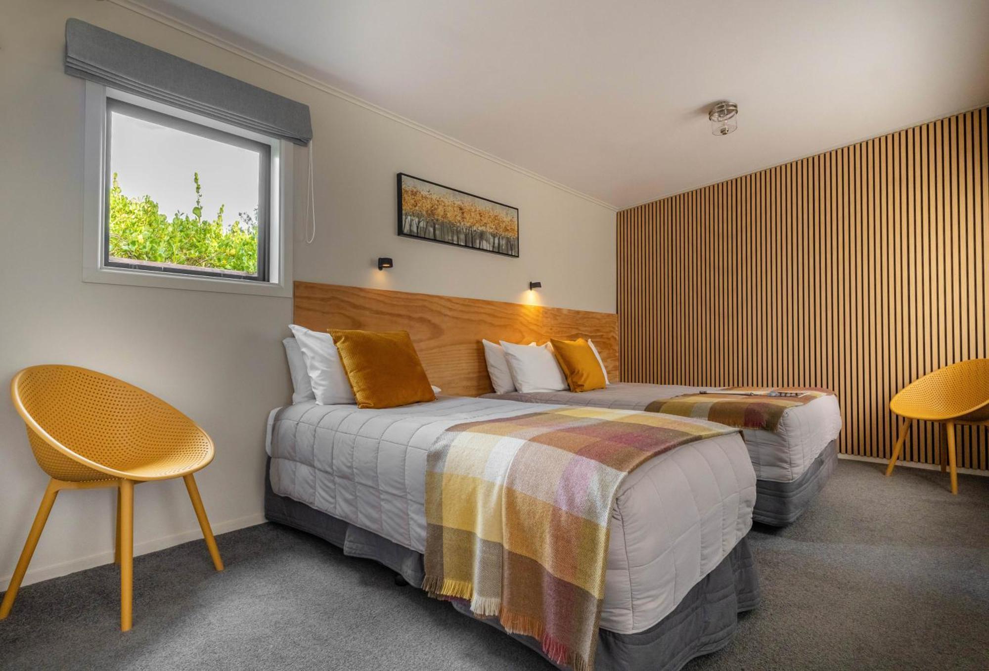Shakespeare House Bed & Breakfast Te Anau Eksteriør bilde