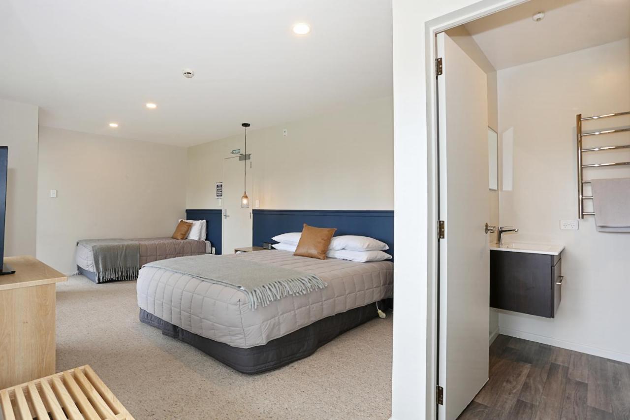 Shakespeare House Bed & Breakfast Te Anau Eksteriør bilde
