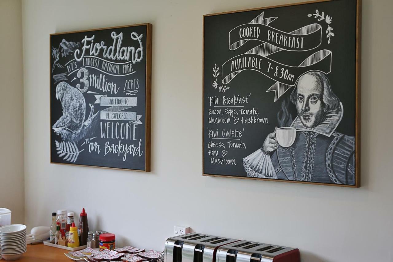 Shakespeare House Bed & Breakfast Te Anau Eksteriør bilde