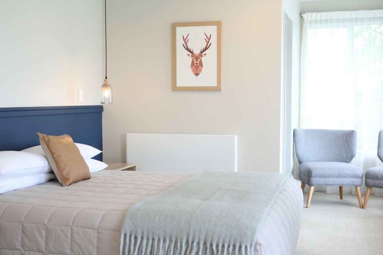 Shakespeare House Bed & Breakfast Te Anau Eksteriør bilde